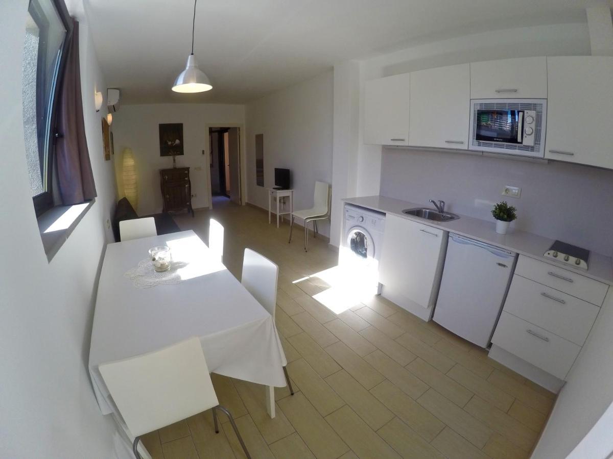 Apartaments Fonda Comerc Torroella de Montgrí Екстериор снимка